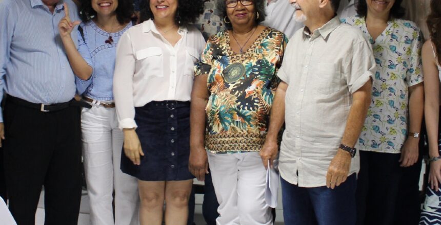 NAGUENTOMAIS