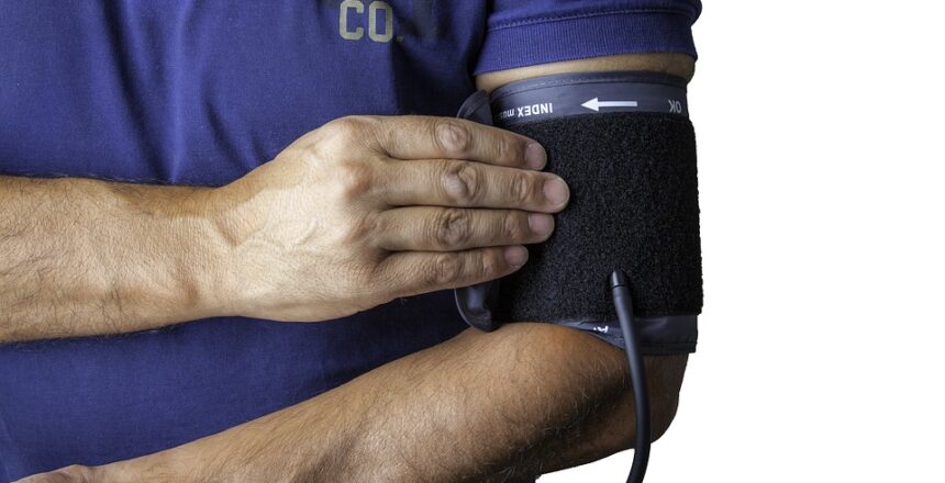 blood-pressure-monitor-1749577_960_720